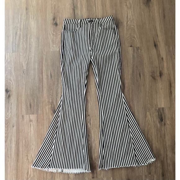 Show Me Your Mumu Berkeley Striped Flare Bellbottom Jeans Women's Size 29 - Picture 3 of 9